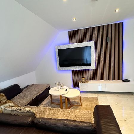 Relaxdays-Apartments 1 Garten Und Pool-Mitbenutzung, Wallbox, Kostenloser Parkplatz, Kontaktloser Checkin, Wifi Mit Smarttv 귀터슬로 외부 사진