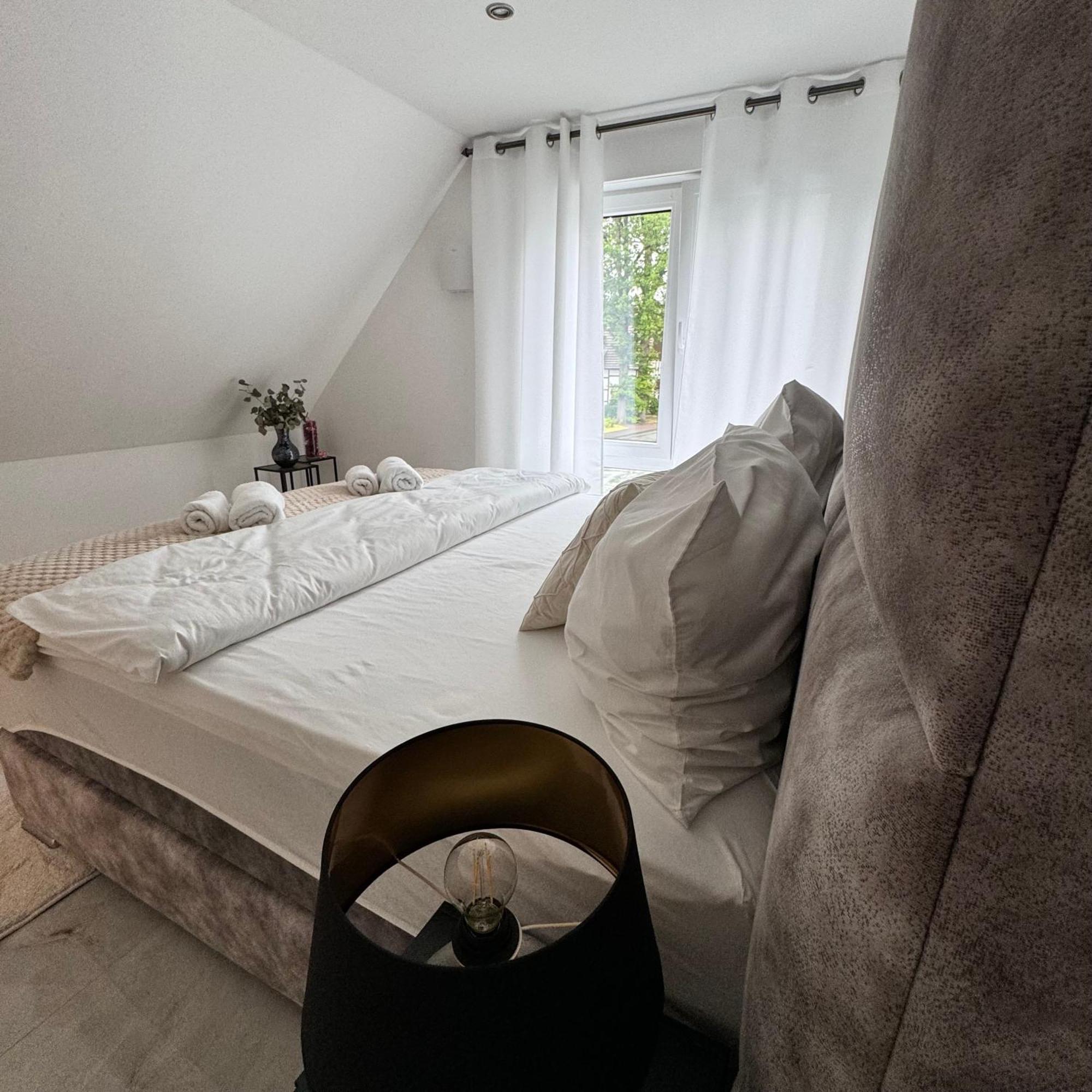 Relaxdays-Apartments 1 Garten Und Pool-Mitbenutzung, Wallbox, Kostenloser Parkplatz, Kontaktloser Checkin, Wifi Mit Smarttv 귀터슬로 외부 사진