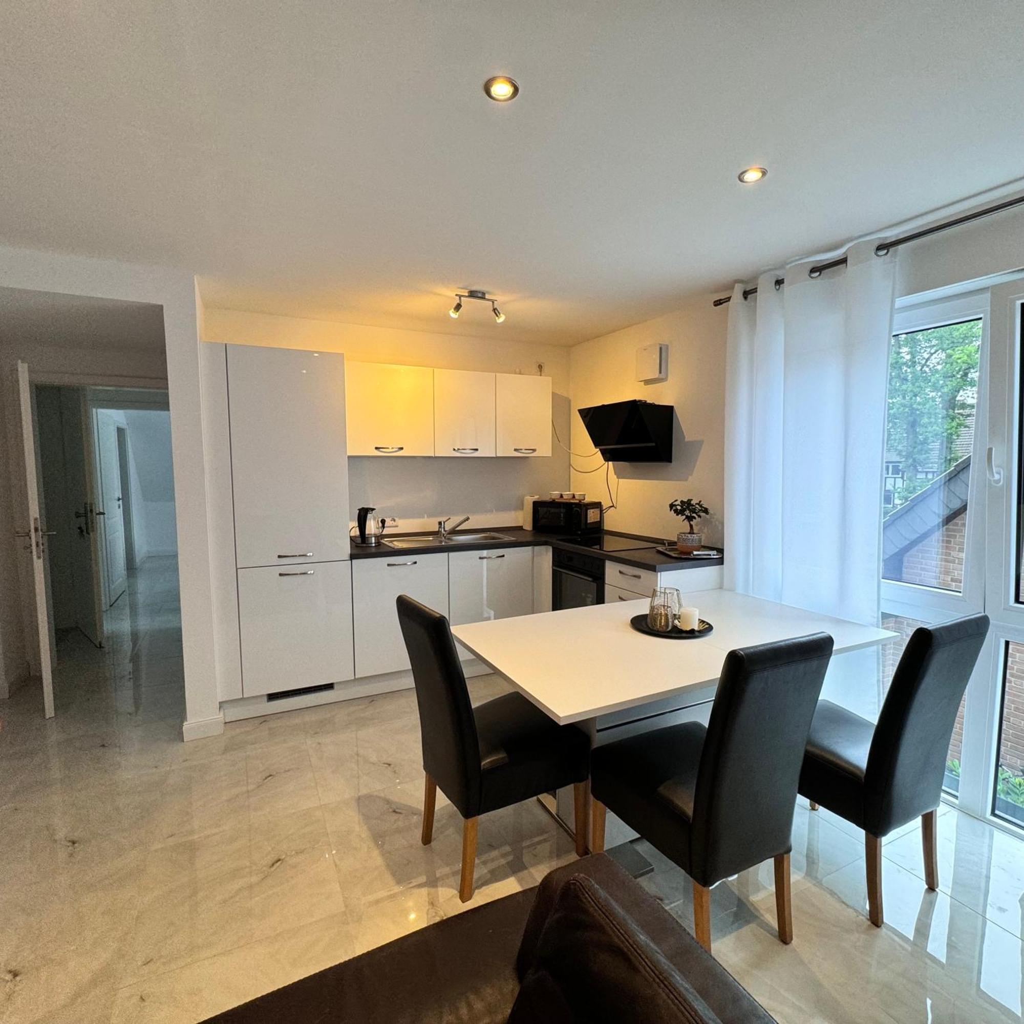 Relaxdays-Apartments 1 Garten Und Pool-Mitbenutzung, Wallbox, Kostenloser Parkplatz, Kontaktloser Checkin, Wifi Mit Smarttv 귀터슬로 외부 사진